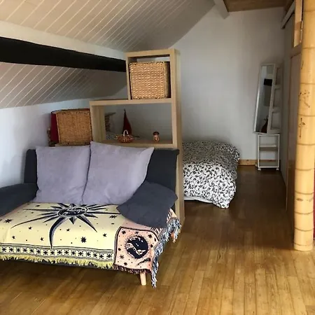 Cosy Perche Dans Les Arbres Au Coeur Du Perigord Proche Sarlat * Castels